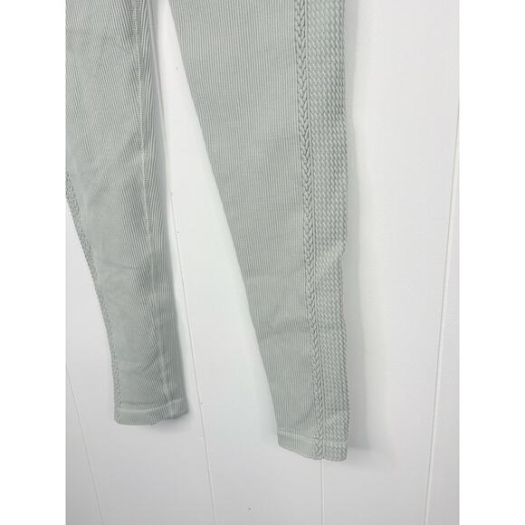 Aerie Offline Big Chill Seamless Cable Leggings Small High Waisted Stone Gray - Picture 9 of 10